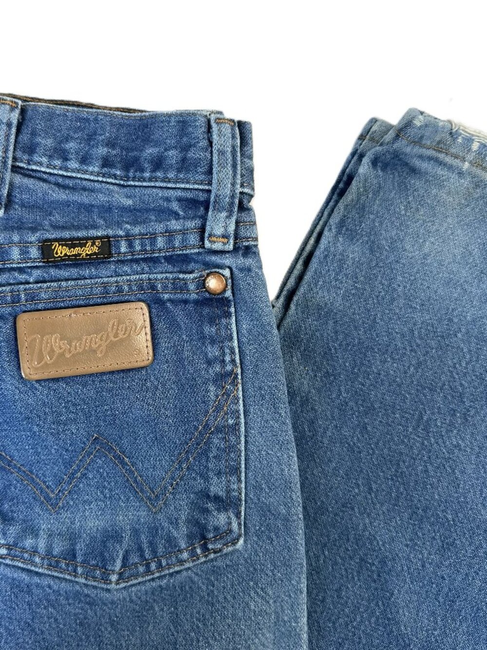 Vintage Y2K Wrangler 13MWZ Cowboy Cut Jeans 34x34 100% Cotton Western Rodeo
